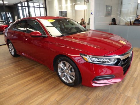 Used 2018 Honda Accord LX image 3