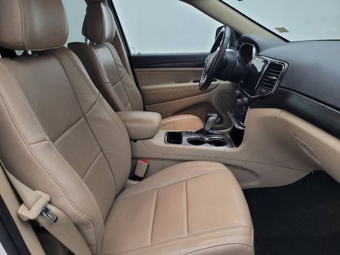 Used 2022 Jeep Grand Cherokee Laredo E w/ Security & Convenience Group image 21