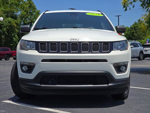 Used 2021 Jeep Compass Latitude w/ Driver Assistance Group FWD image 5