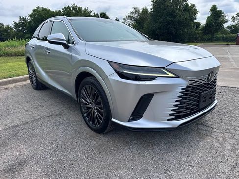 Used 2023 Lexus RX 350 FWD w/ Accessory Package (Z1) image 4