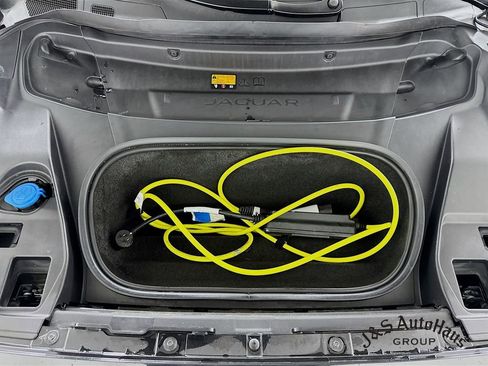 Used 2024 Jaguar I-PACE R-Dynamic HSE image 37