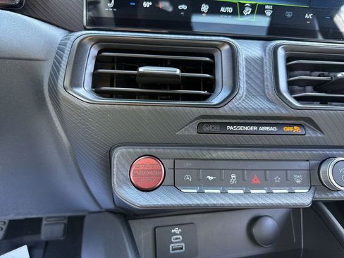 Used 2025 Ford Mustang GT RWD image 19
