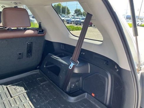 Used 2021 Toyota 4Runner Limited AWD/4WD image 9