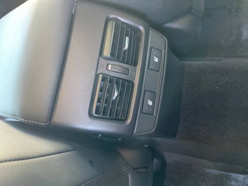 Used 2015 Subaru Outback 2.5i Limited image 23