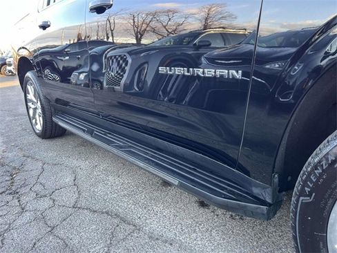 Certified 2024 Chevrolet Suburban Premier w/ Premium Package image 8