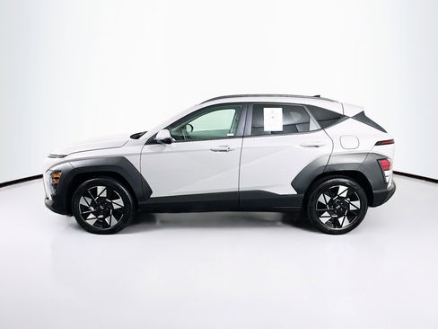 Used 2025 Hyundai Kona SEL image 4