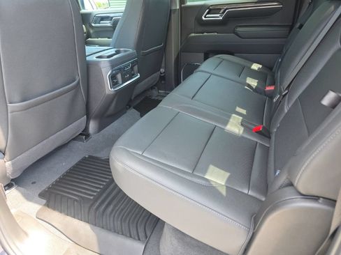 Used 2024 Chevrolet Silverado 1500 LTZ w/ Technology Package AWD/4WD image 15