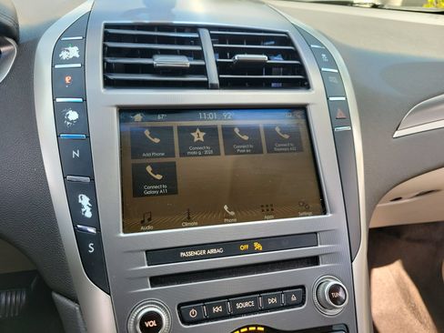 Used 2018 Lincoln MKZ Premiere FWD image 23