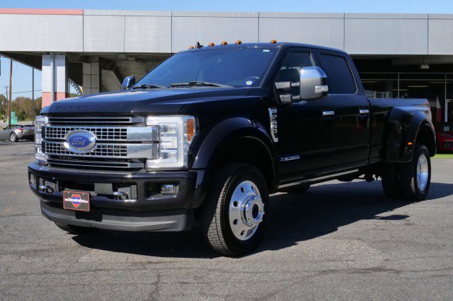 Used 2019 Ford F450 Platinum w/ Platinum Ultimate Package AWD/4WD image 6