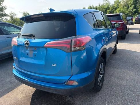 Used 2018 Toyota RAV4 LE w/ All Weather Liner Package FWD image 4
