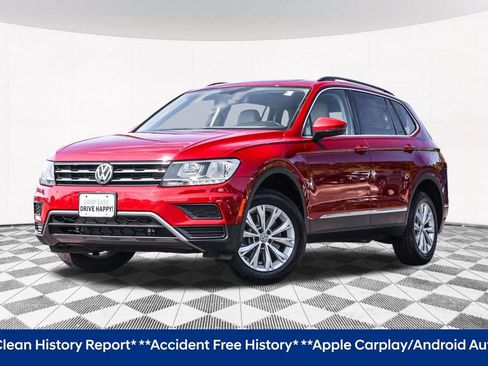 Used 2018 Volkswagen Tiguan SEL AWD/4WD image 2