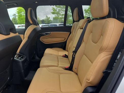 Used 2025 Volvo XC90 T8 Ultra w/ Protection Package Premier image 26