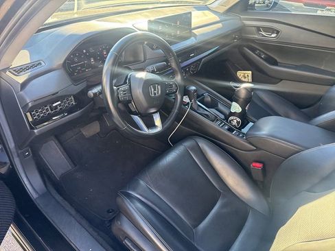 Used 2024 Honda Accord Touring image 5