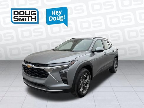 New 2026 Chevrolet Trax LT w/ Driver Confidence Package image 1