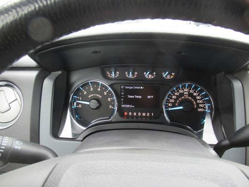 Used 2011 Ford F150 XLT w/ XLT Chrome Pkg image 27