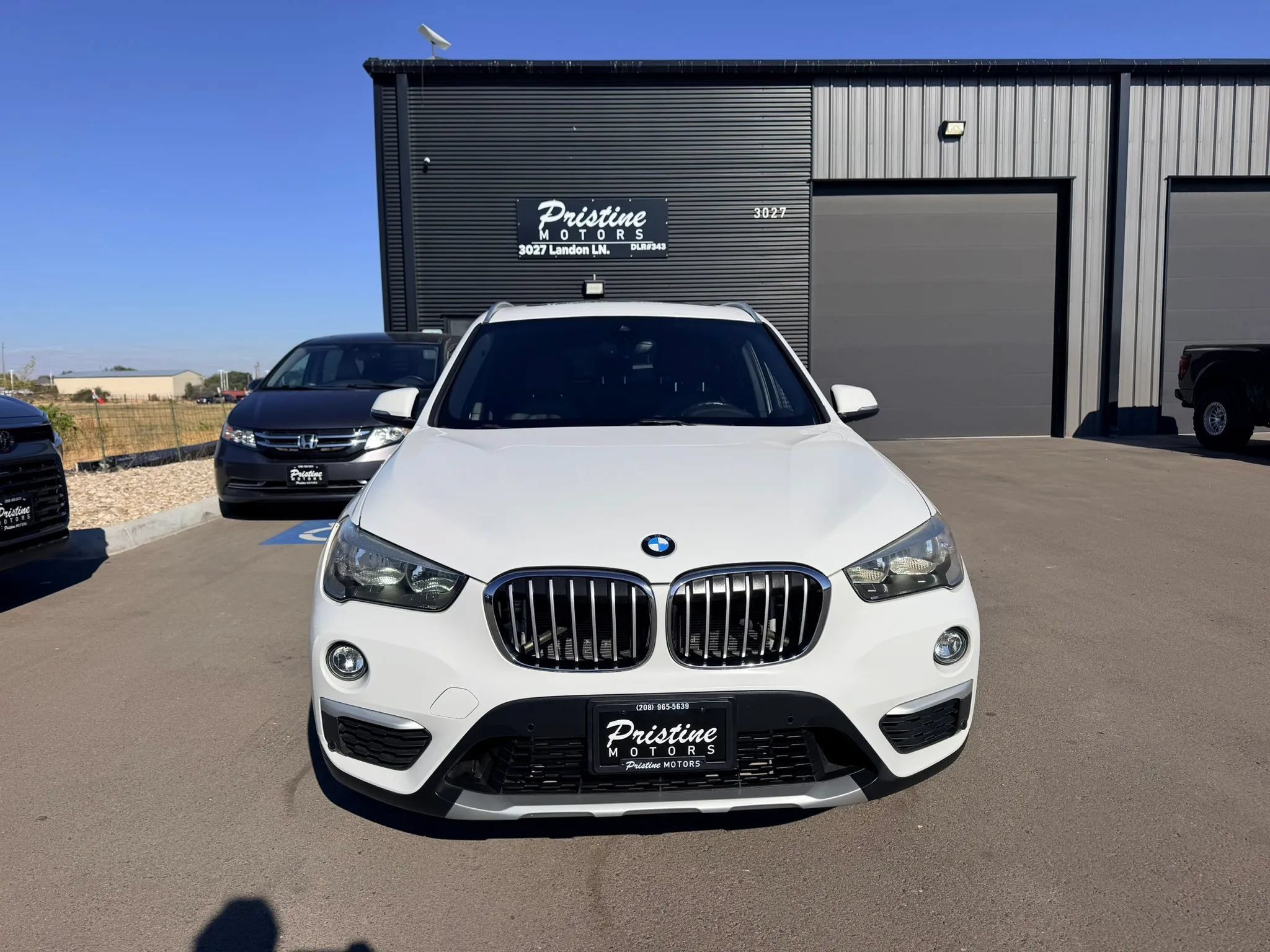 Used 2019 BMW X1 xDrive28i w/ Convenience Package AWD/4WD image 2
