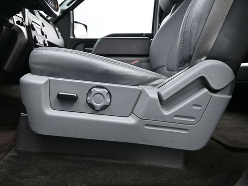 Used 2014 Ford F150 XLT w/ Equipment Group 302A Luxury image 29