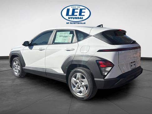 Certified 2026 Hyundai Kona SE FWD image 4