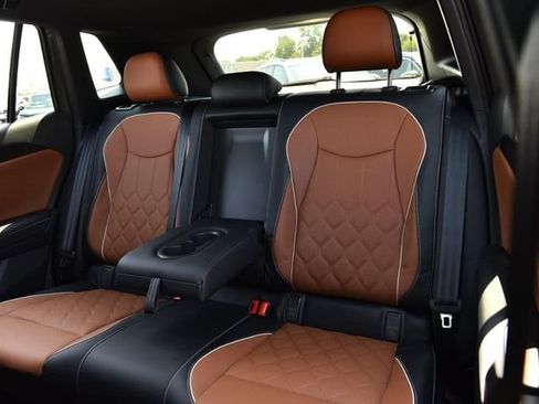 New 2026 Volkswagen Tiguan SEL R-Line AWD/4WD image 21