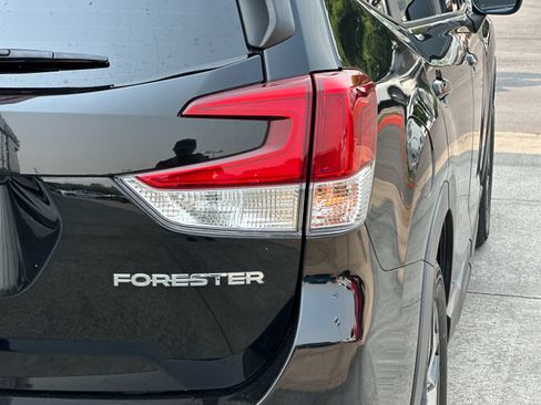 Used 2022 Subaru Forester Premium AWD/4WD image 24