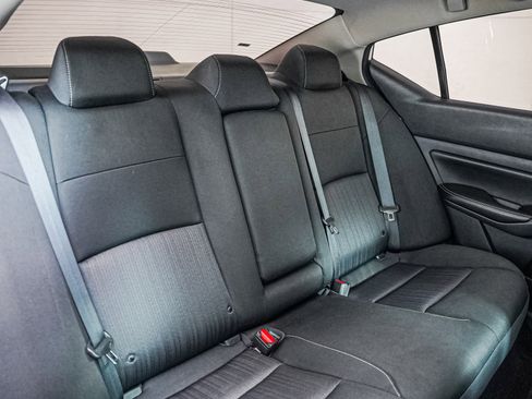 Used 2019 Nissan Altima 2.5 SV image 13