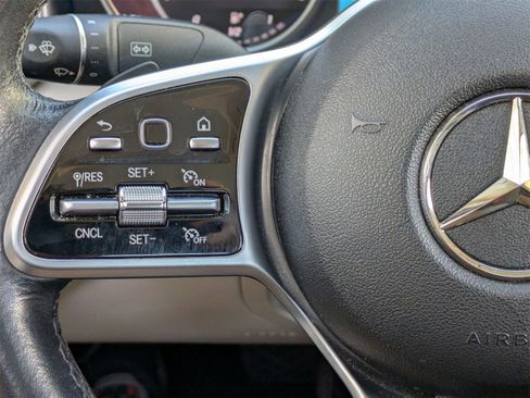 Used 2019 Mercedes-Benz C 300 Sedan image 10