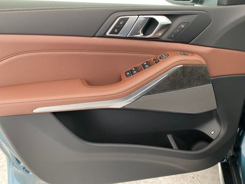 New 2026 BMW X5 xDrive50e w/ Premium Package image 11