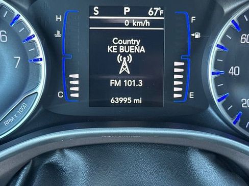 Used 2023 Chrysler Voyager LX FWD image 28