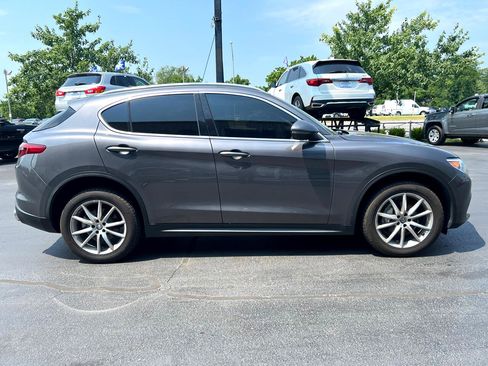 Used 2018 Alfa Romeo Stelvio Ti image 7