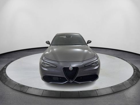 Used 2020 Alfa Romeo Giulia w/ Quick Order Package 22K Sport image 2