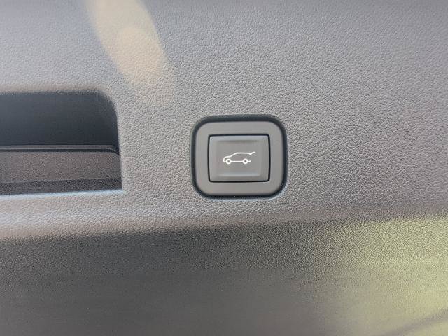 New 2026 GMC Acadia AT4 w/ Luxury Package AWD/4WD image 7