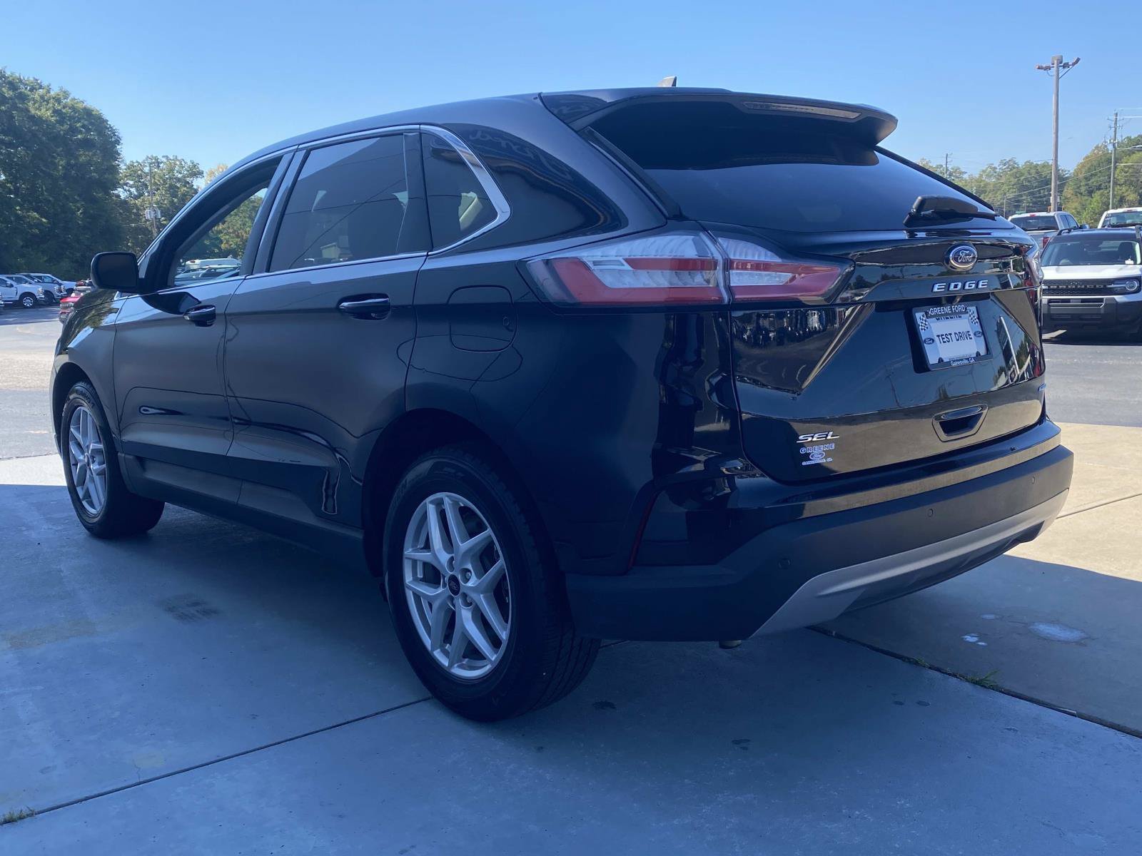 Used 2024 Ford Edge SEL AWD/4WD image 10