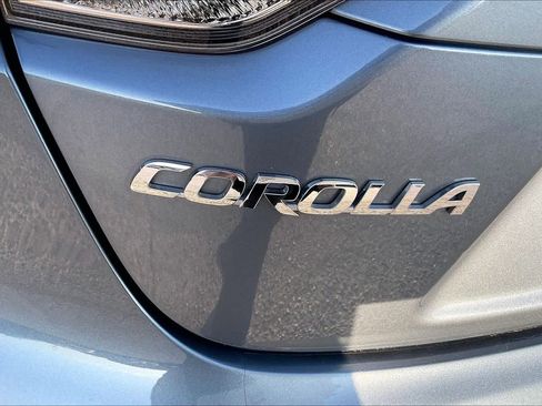 Used 2023 Toyota Corolla LE FWD image 30