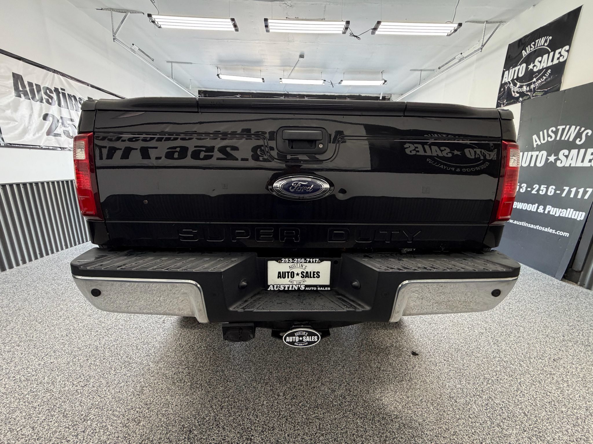 Used 2015 Ford F350 Lariat w/ Lariat Ultimate Package AWD/4WD image 4
