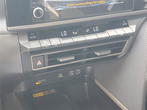 Used 2025 Toyota Camry LE image 25