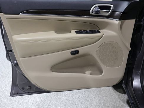 Used 2014 Jeep Grand Cherokee Limited AWD/4WD image 19