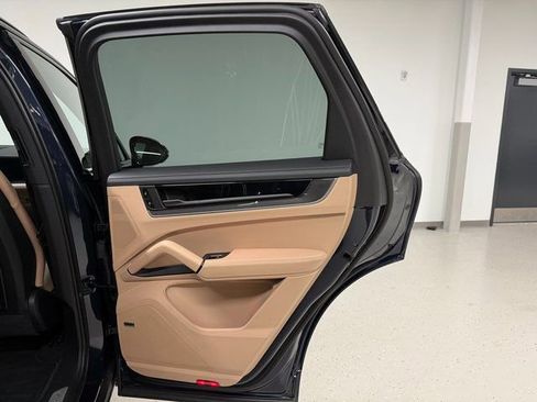 New 2026 Porsche Cayenne S image 41