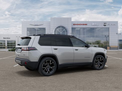 New 2026 Jeep Cherokee Overland w/ Advanced Pro Tech Group AWD/4WD image 30