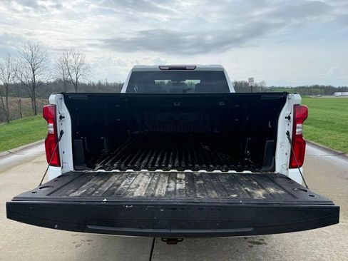 Used 2020 Chevrolet Silverado 1500 Custom w/ Custom Value Package image 6