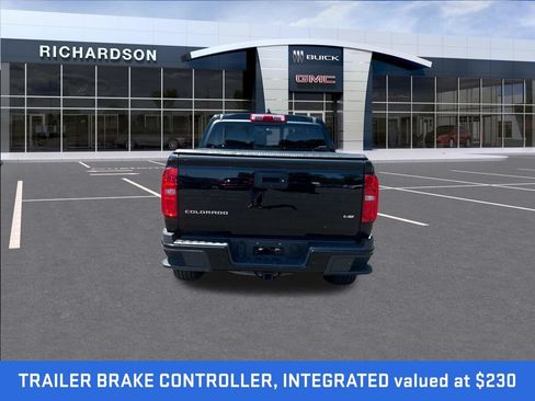 Used 2022 Chevrolet Colorado Z71 AWD/4WD image 4