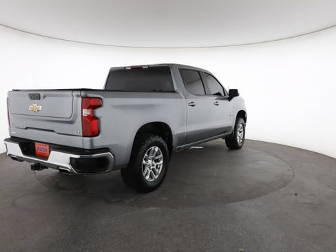 Used 2023 Chevrolet Silverado 1500 LT w/ Z71 Off-Road Package AWD/4WD image 12