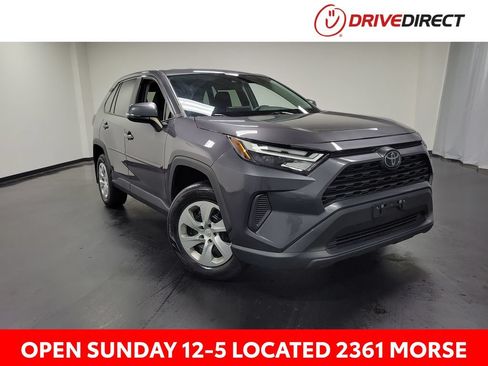 Used 2023 Toyota RAV4 LE AWD/4WD image 1
