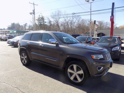 Used 2016 Jeep Grand Cherokee Overland image 3