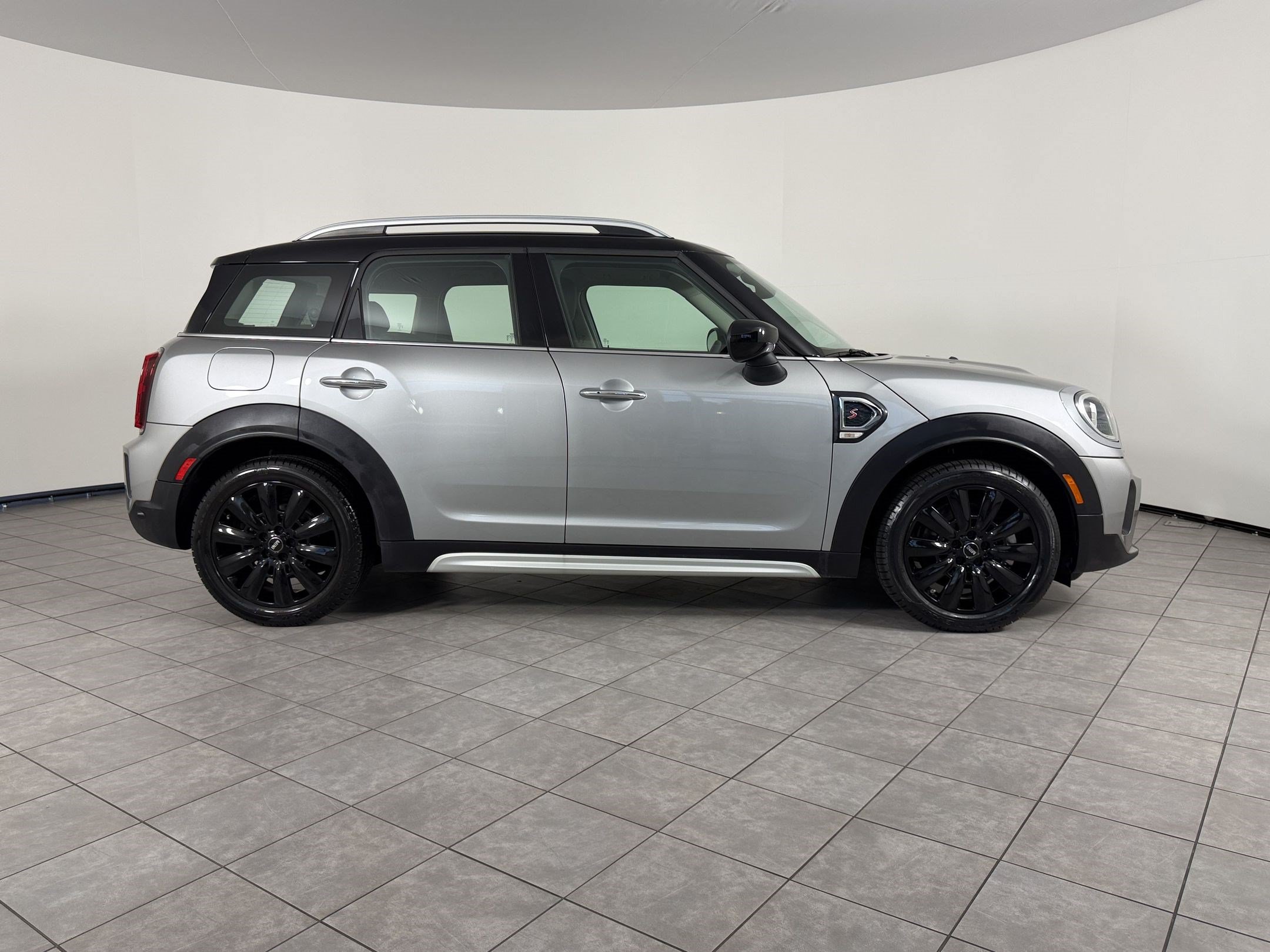 Certified 2024 MINI Cooper Countryman S FWD image 8