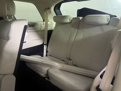 Used 2023 Land Rover Range Rover Long Wheelbase SE image 21