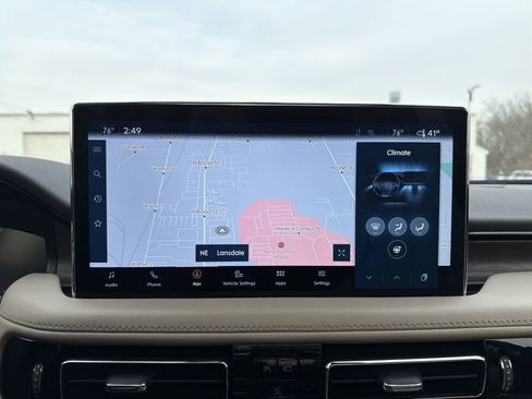 Certified 2022 Lincoln Nautilus Reserve w/ Equipment Group 201A image 23