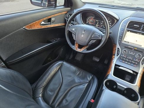 Used 2018 Lincoln MKX Reserve image 33