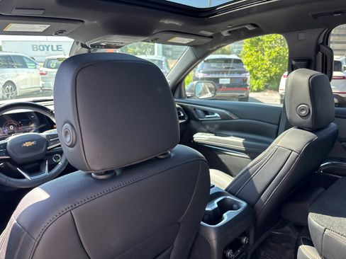 Used 2026 Chevrolet Traverse High Country w/ LPO, Floor Liner Package AWD/4WD image 26