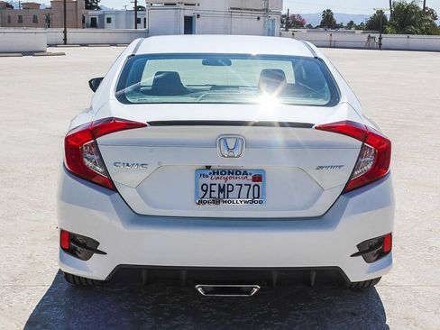 Used 2020 Honda Civic Sport image 5