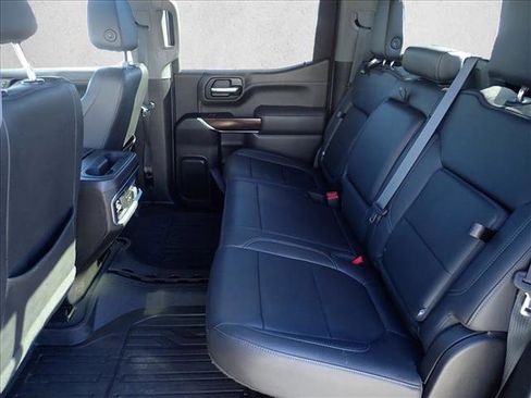 Used 2022 GMC Sierra 1500 SLT w/ SLT Premium Plus Package image 8